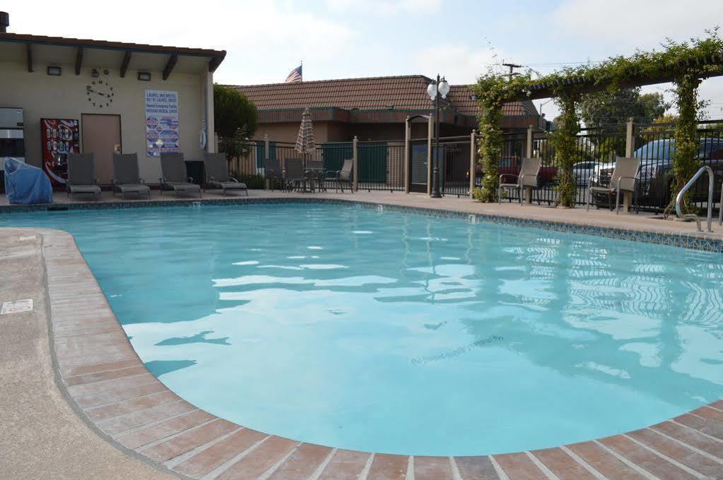 Laurel Inn & Conference Center Salinas Exterior photo
